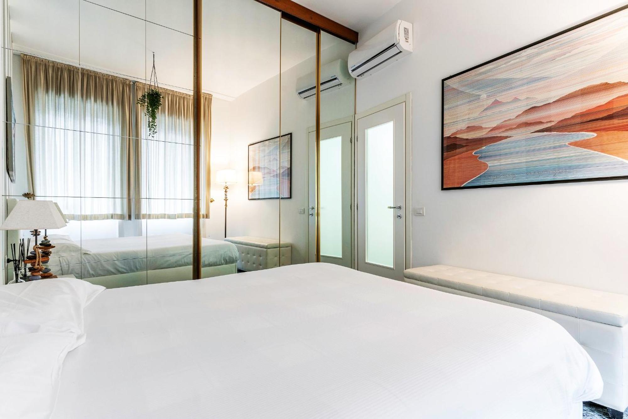 S. Ambrogio Square Appartement